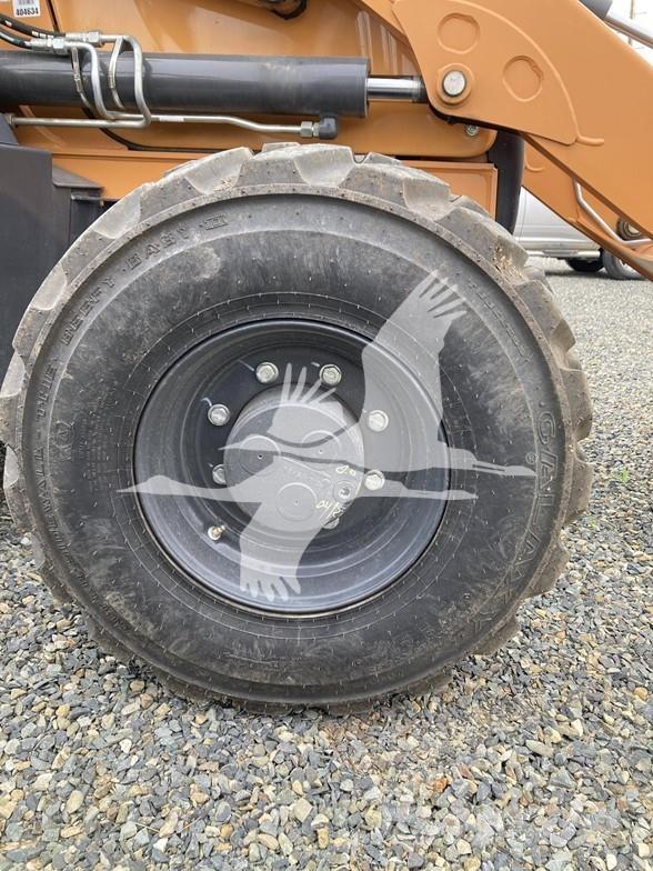 CASE 580SV 反铲装载机