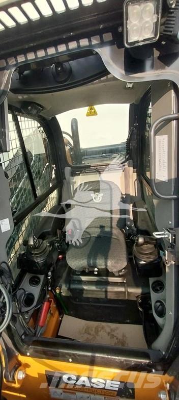 CASE DL550 滑移装载机