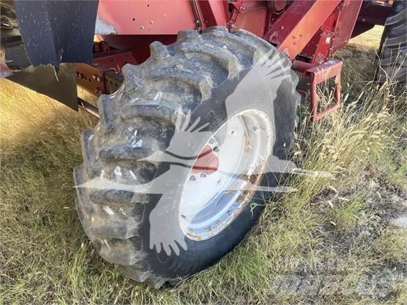 Case IH 2388 联合收割机