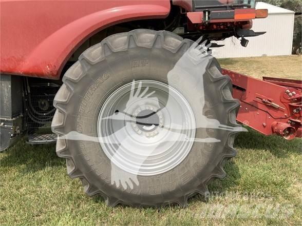 Case IH 8240 联合收割机