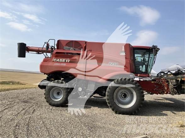 Case IH 8250 联合收割机