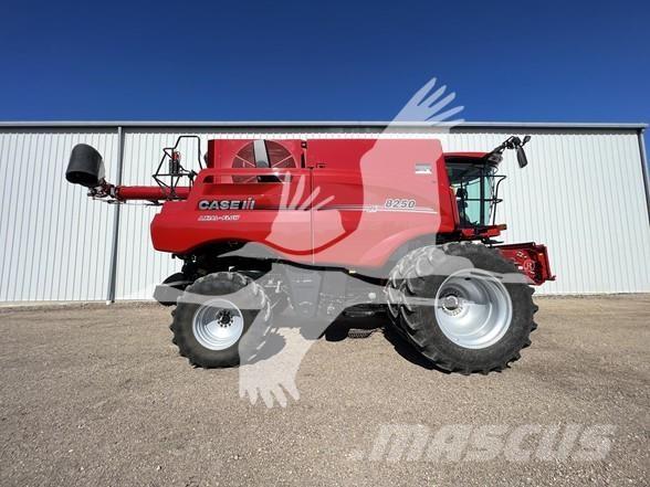 Case IH 8250 联合收割机