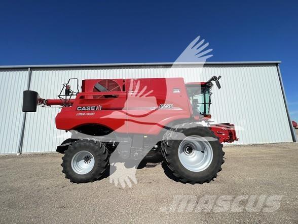 Case IH 8250 联合收割机