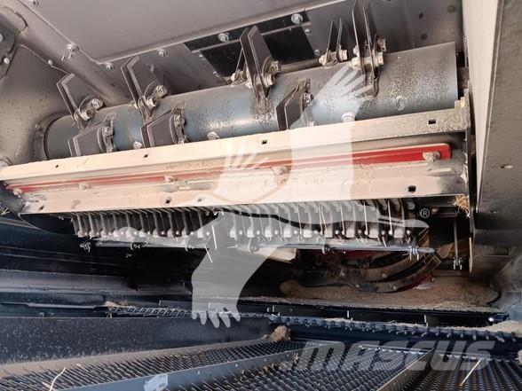 Case IH 8250 联合收割机