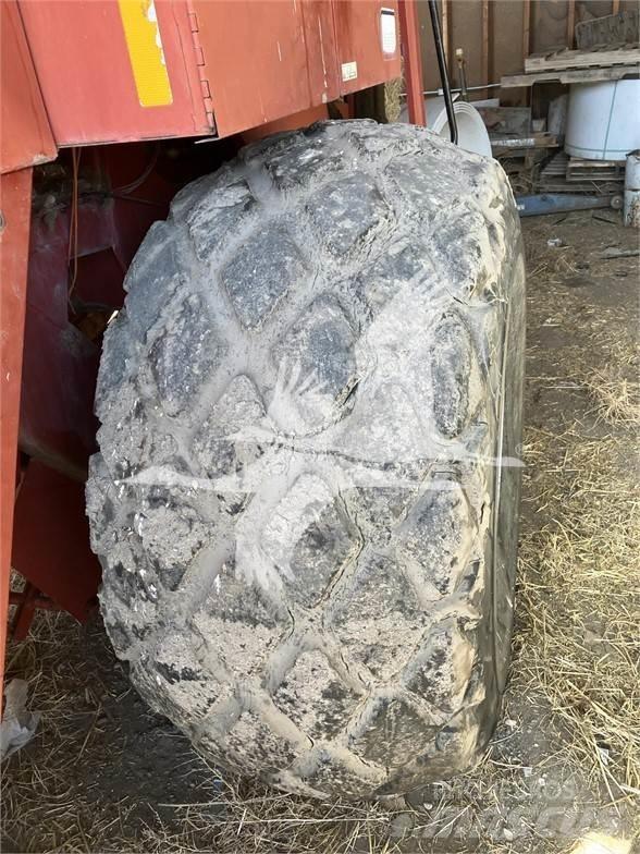 Case IH 8580 方捆打捆机