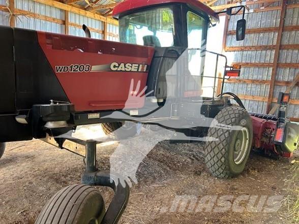 Case IH WD1203 料堆整形机
