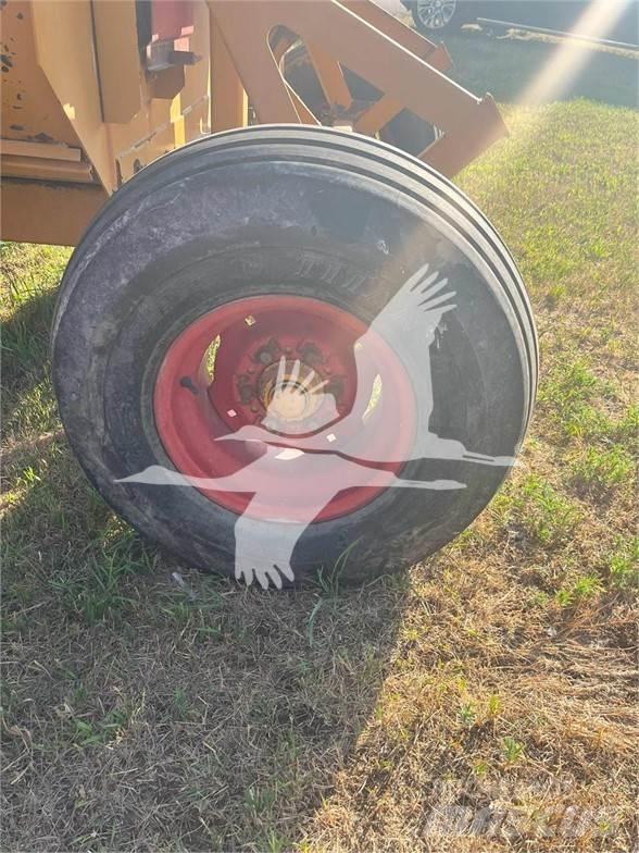 Haybuster 2650 其他收获机械