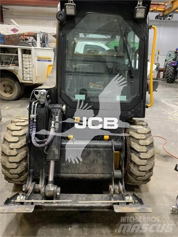 JCB 215 滑移装载机