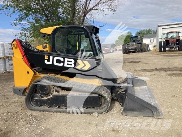 JCB 3TS-8T 滑移装载机