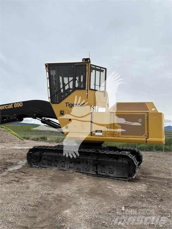 Tigercat 890 筑床机