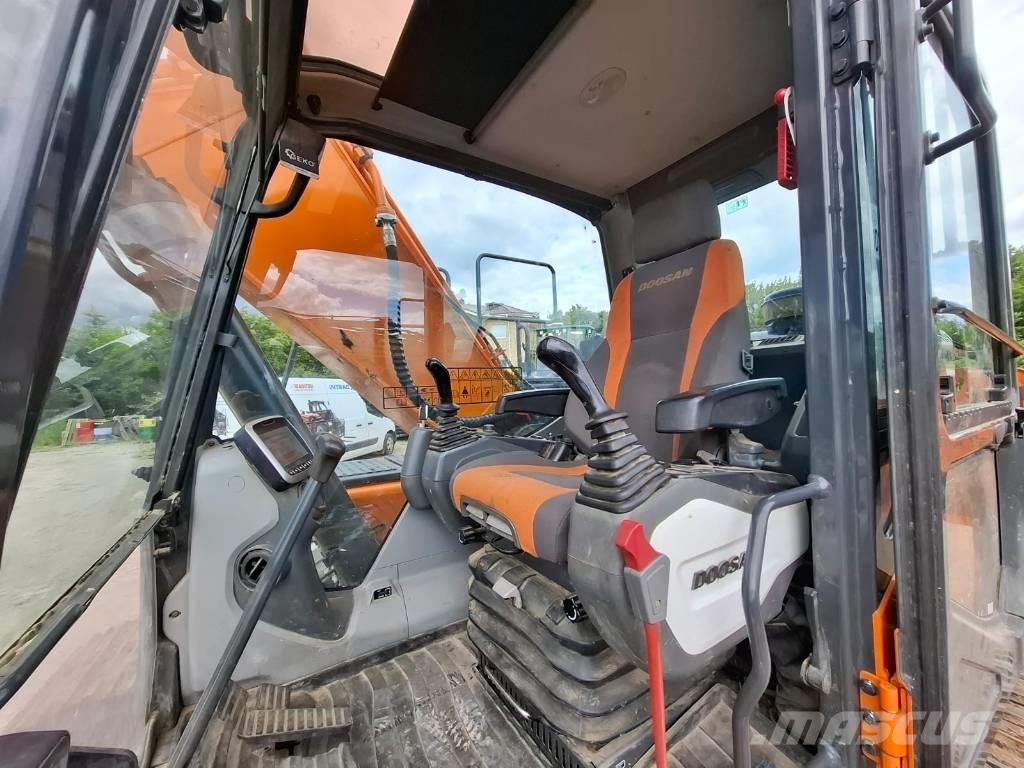 Doosan DX 225 LC-5 履带挖掘机