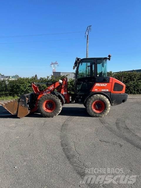 Kubota R 082 轮式装载机
