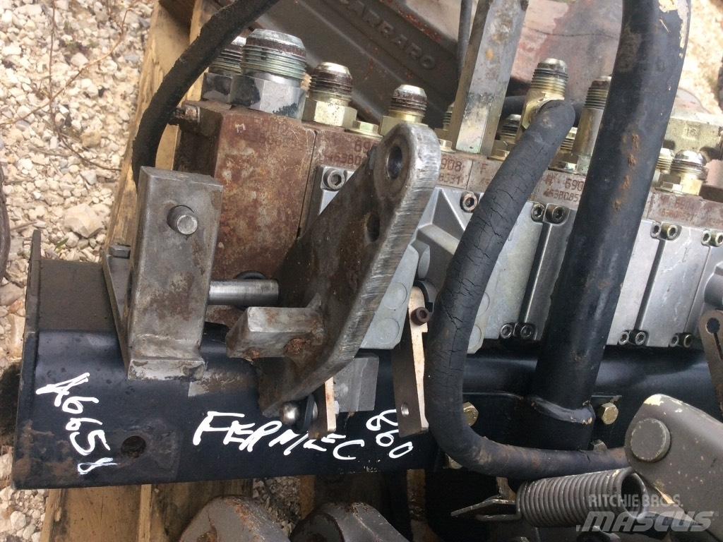 Fermec 860 液压