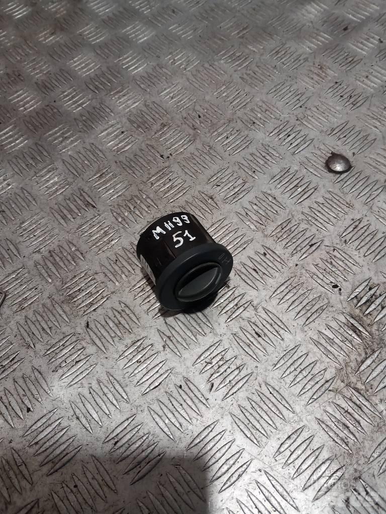 MAN TGM  81255250193 驾驶室与内部