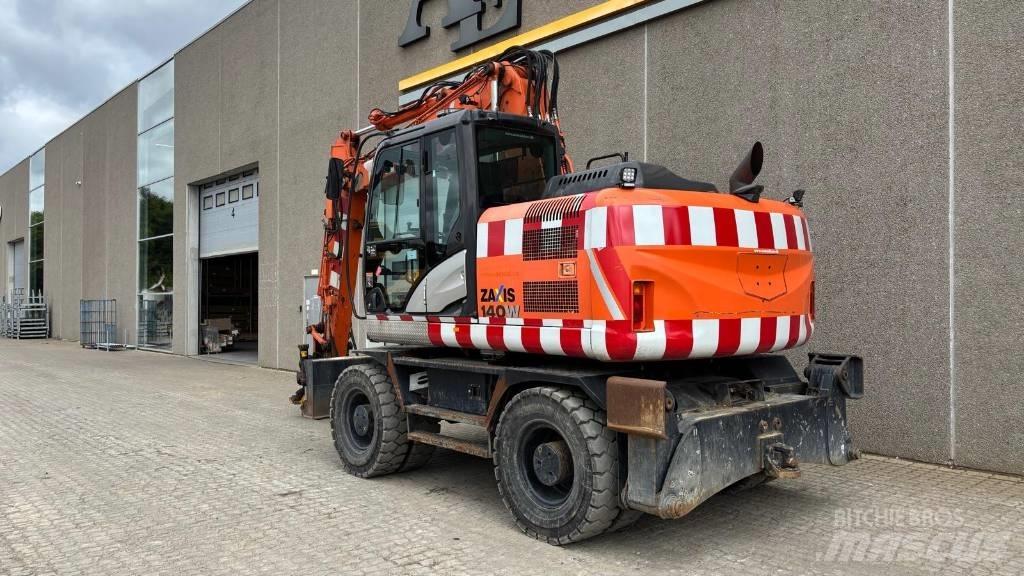 Hitachi ZX 140 W-5 轮式挖掘机