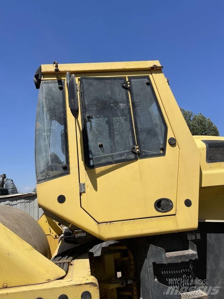 Bomag 226-4 单轮压路机