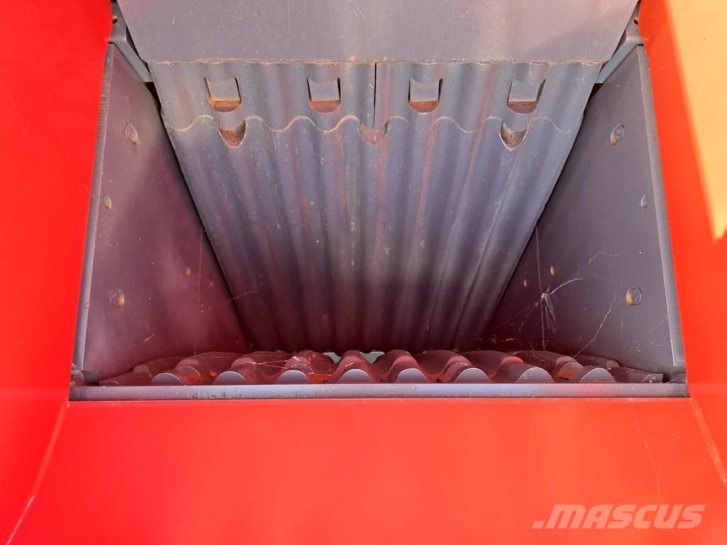 Finlay J 960 移动式破碎机