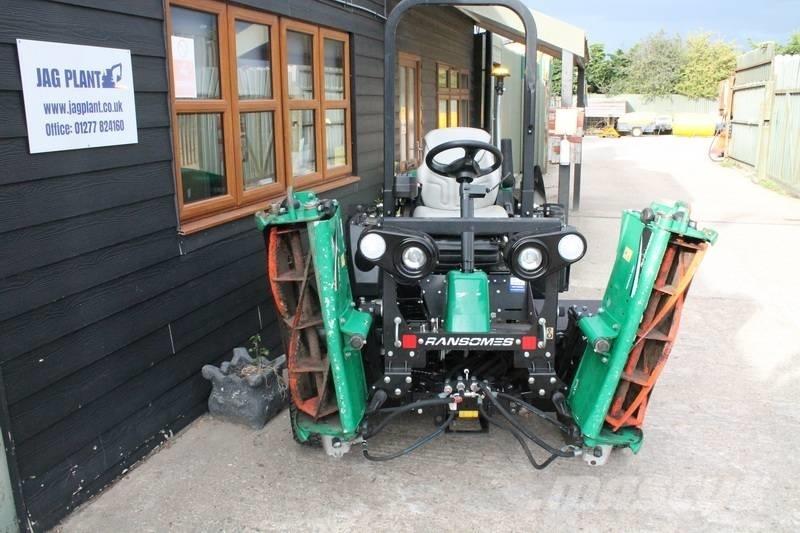 Ransomes Parkway3 骑乘式割草机
