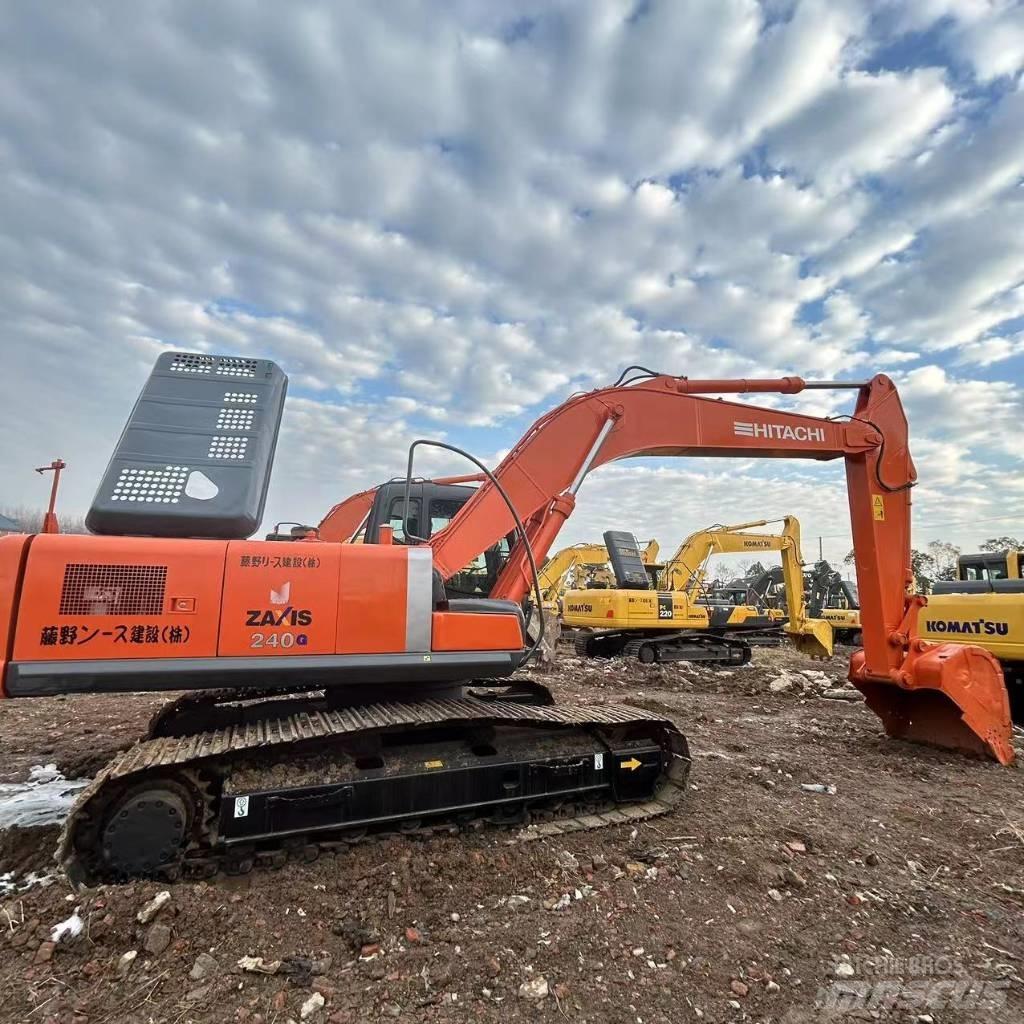 Hitachi ZX 240 履带挖掘机