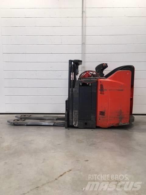Linde D12HPSP/133 行走式堆垛机