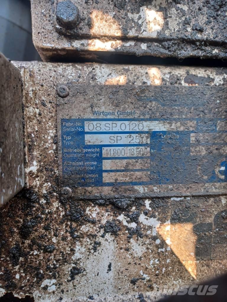 Wirtgen SP250 模板