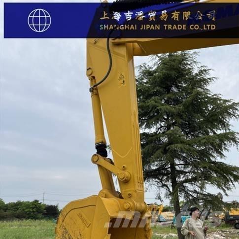 Komatsu PC 450 履带挖掘机
