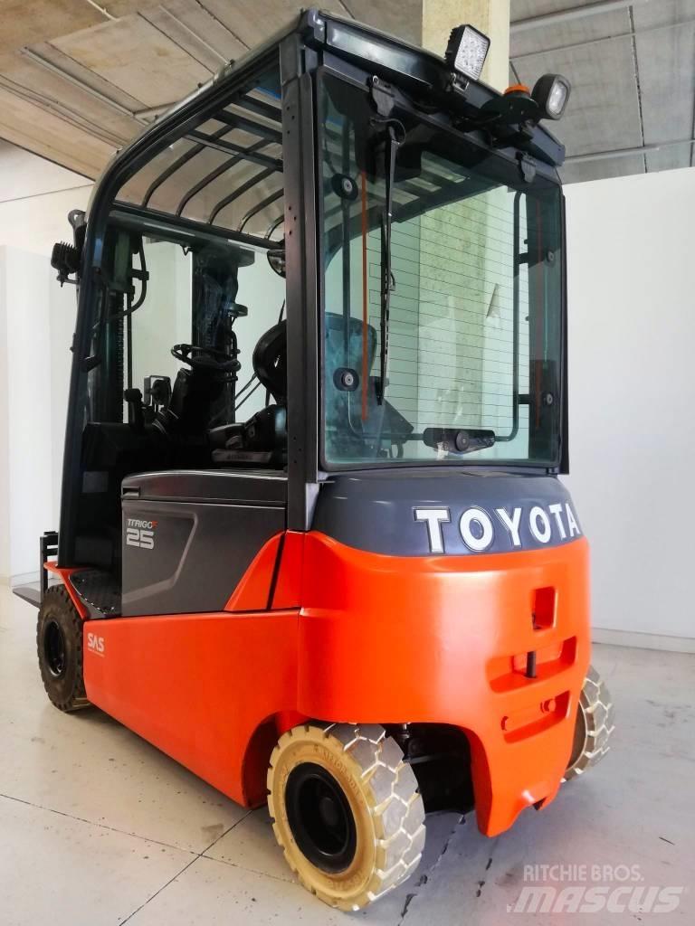 Toyota 8 FB MT 25 电动叉车