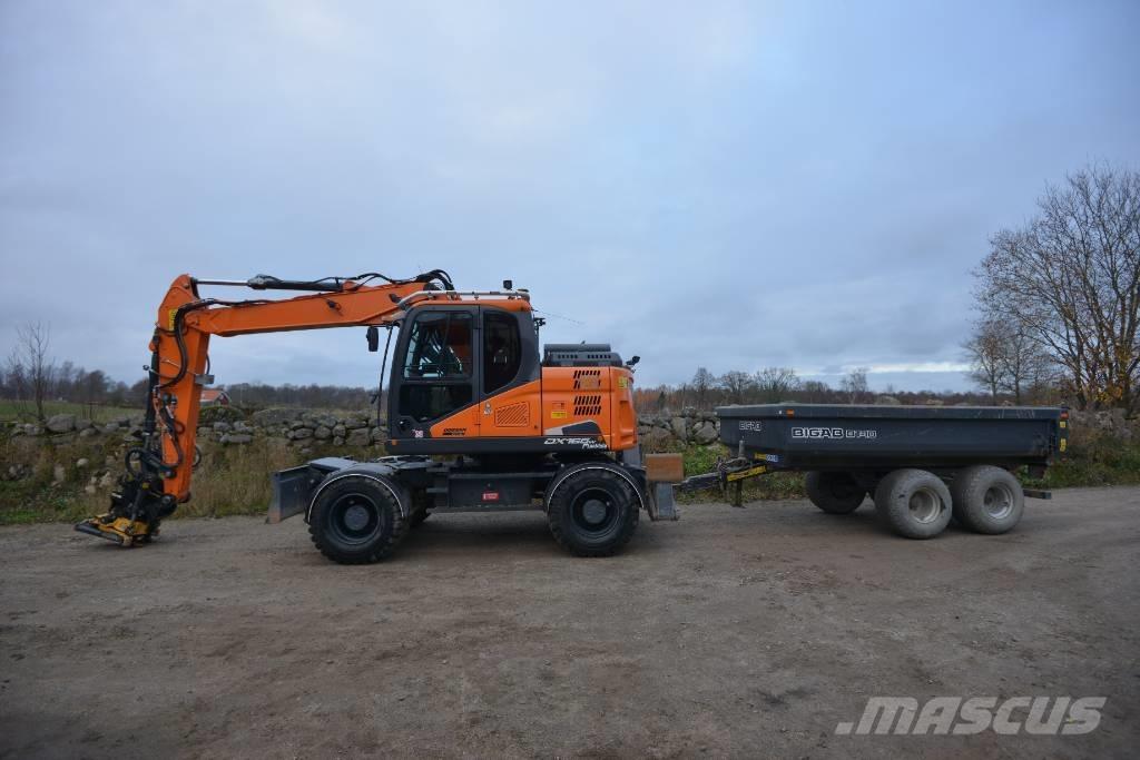 Doosan DX 165 W-5 轮式挖掘机