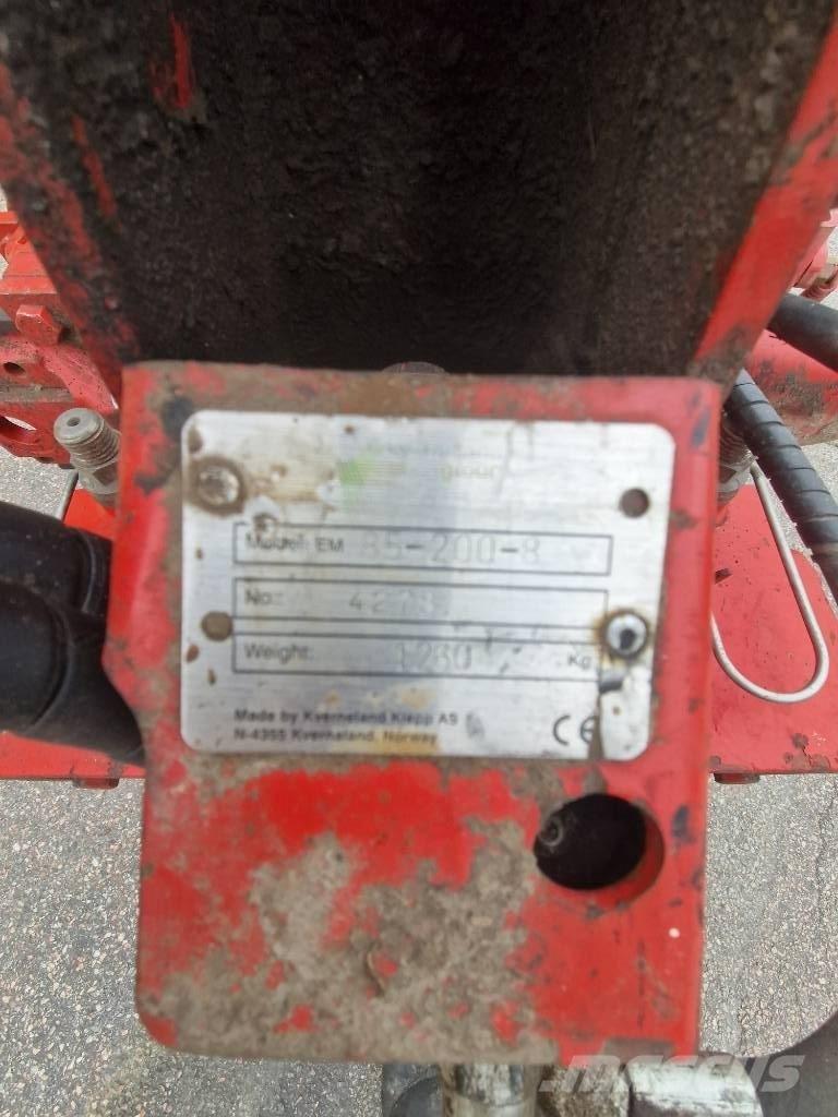 Kverneland EM85 双向犁