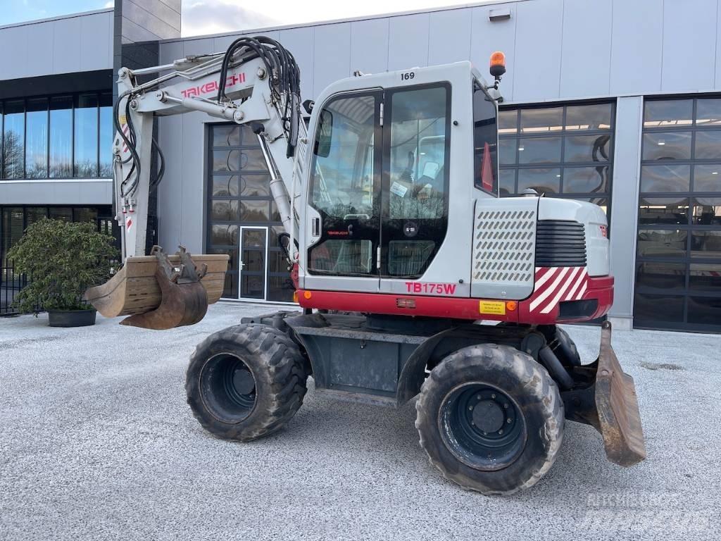 Takeuchi TB175W 中型挖掘机