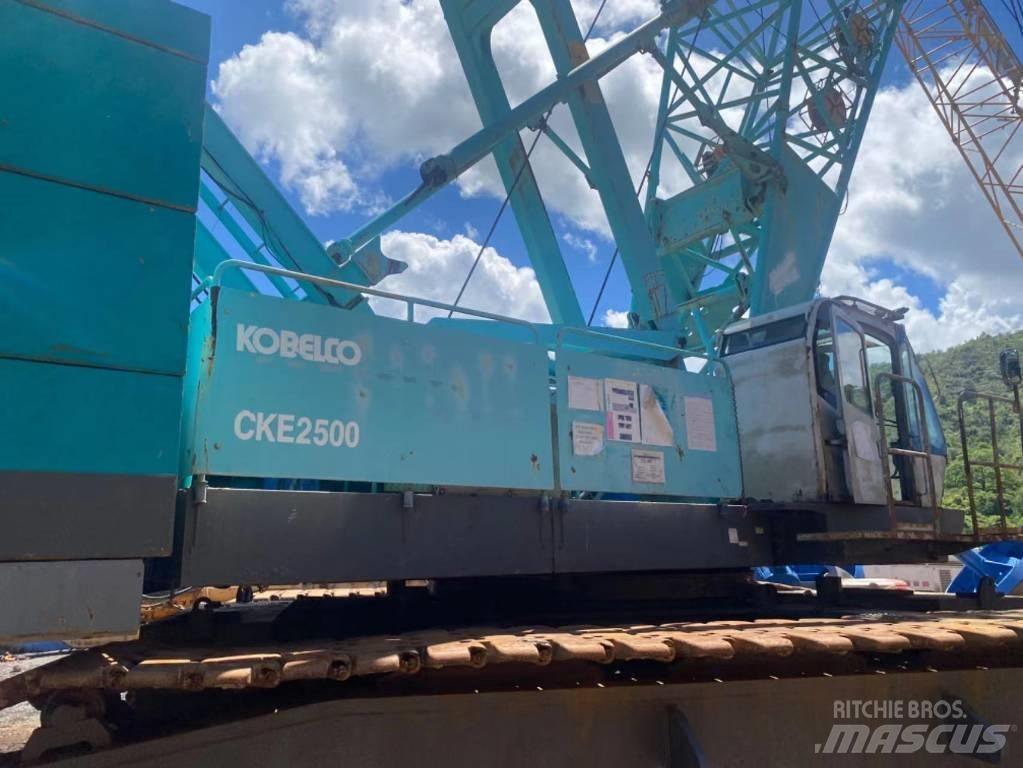Kobelco CKE 2500 履带起重机