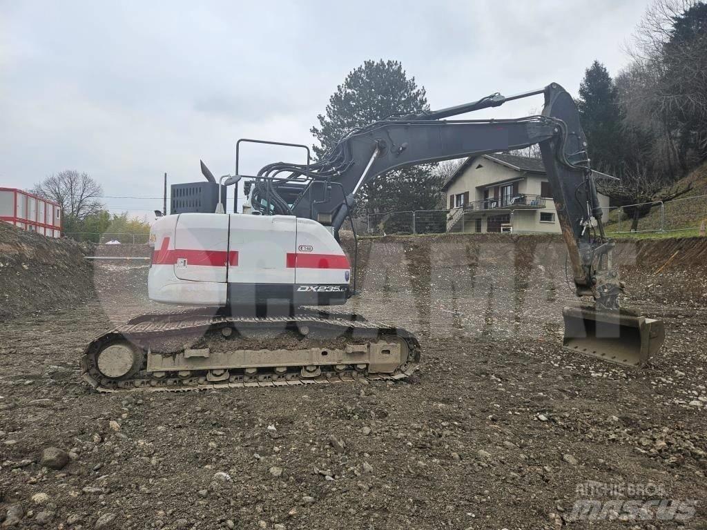 Doosan DX 235 LCR 履带挖掘机