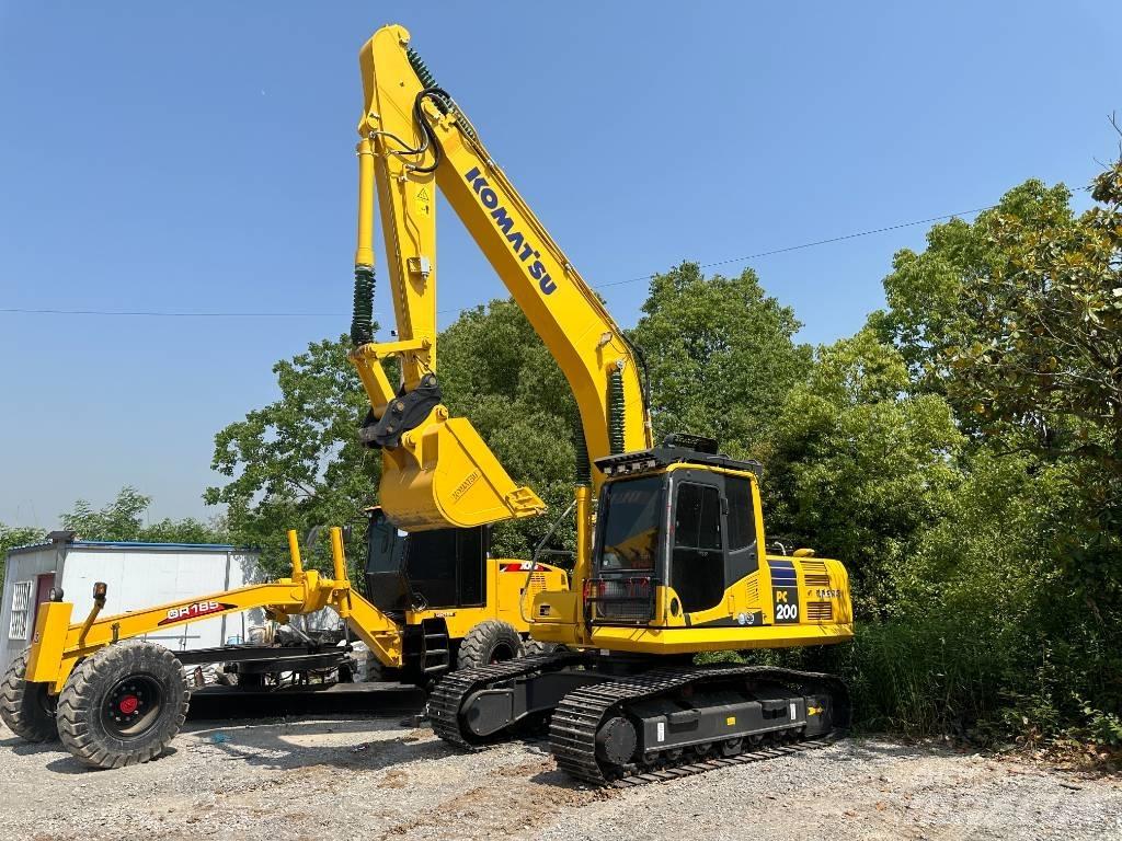 Komatsu PC200-8 履带挖掘机