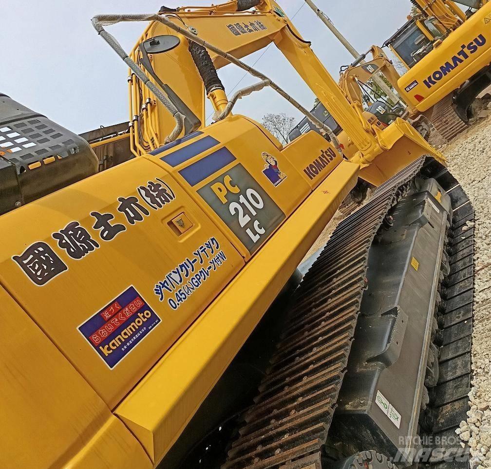 Komatsu PC 210 履带挖掘机