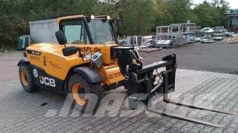 JCB 525-60 伸缩臂叉装车|叉装车