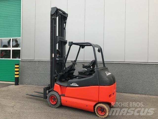 Linde E25/600-02 电动叉车