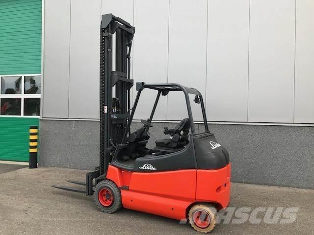 Linde E25/600-02 电动叉车