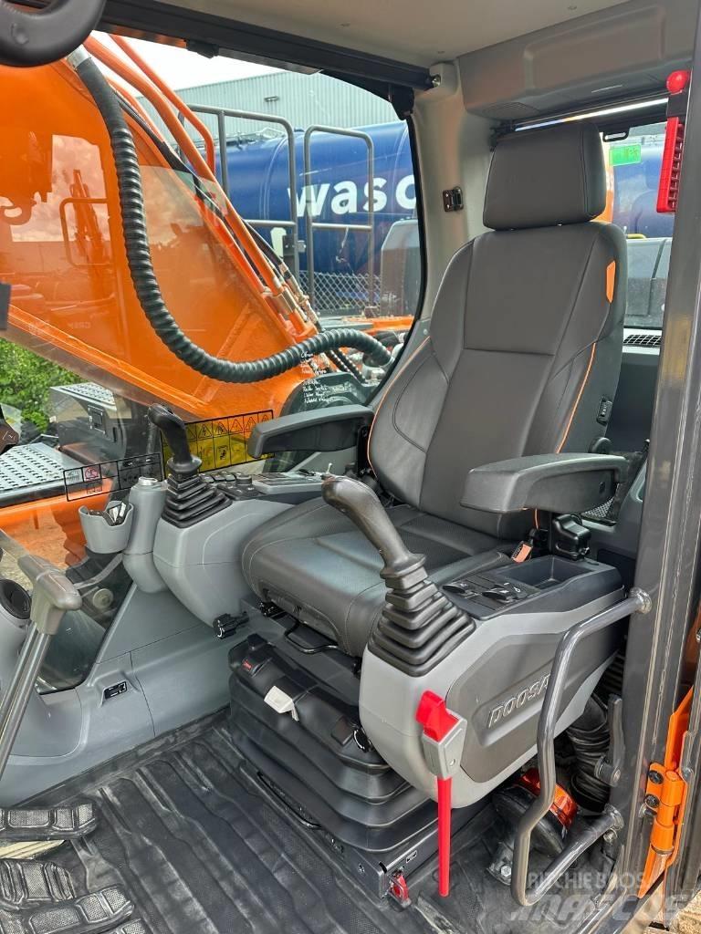 Doosan DX 350 NLC-7 履带挖掘机