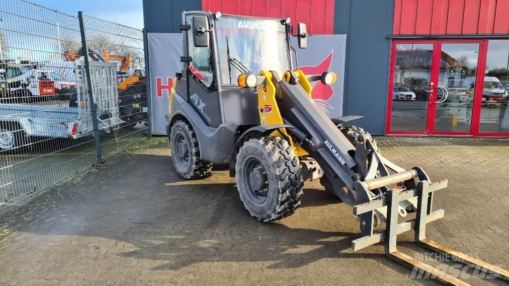 Mecalac AX 700 轮式装载机