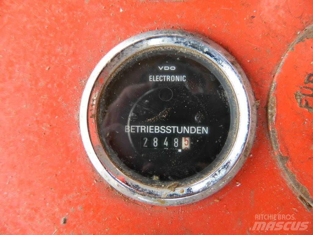 Deutz-Fahr 1302 联合收割机
