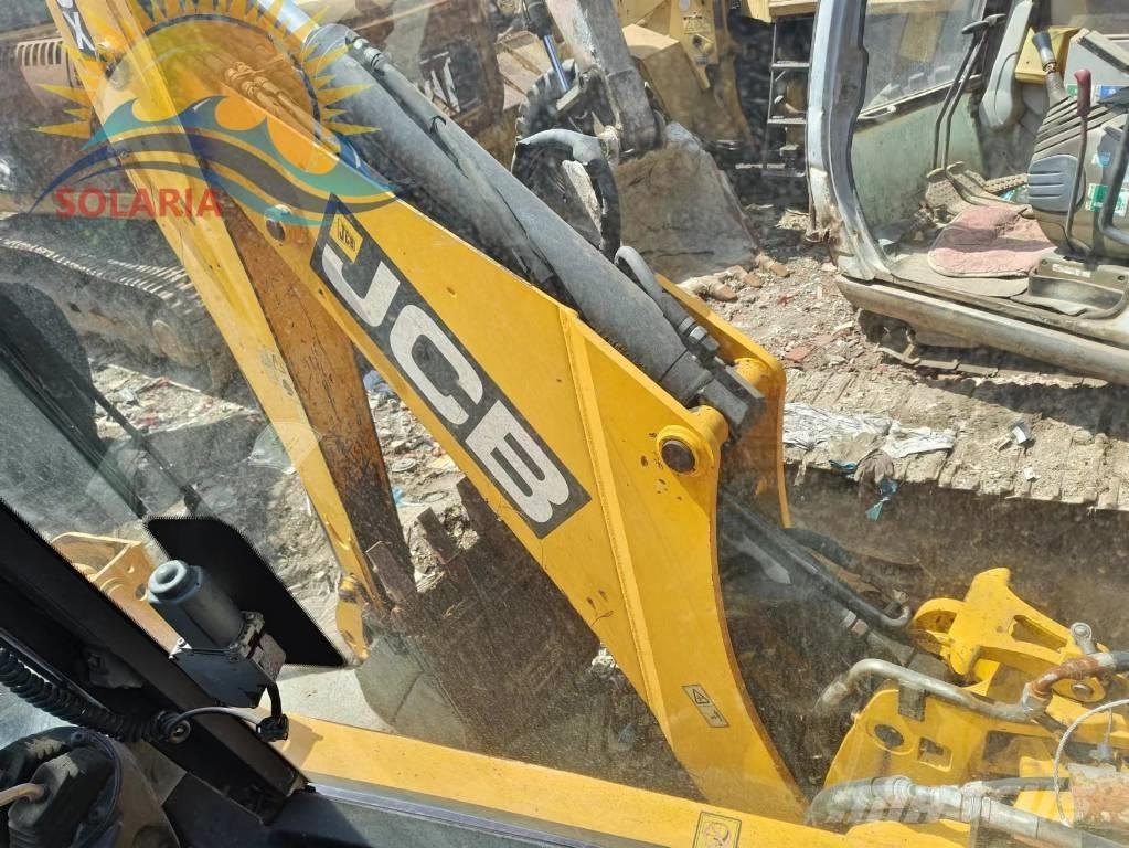 JCB 3 CX 反铲装载机