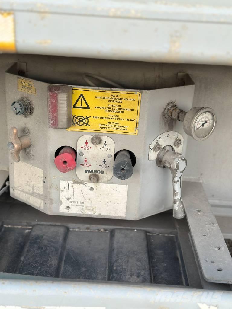 Stas SZ 336 V 自卸半挂车