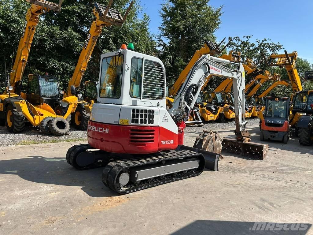 Takeuchi TB 153 FR 中型挖掘机