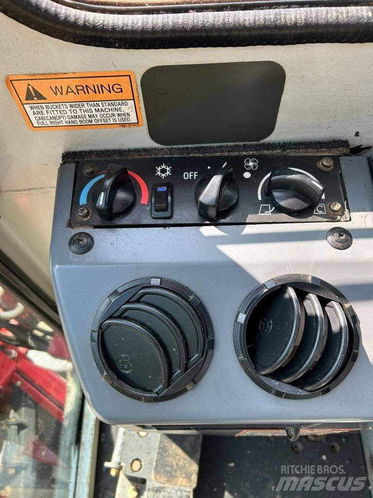 Takeuchi TB 153 FR 中型挖掘机