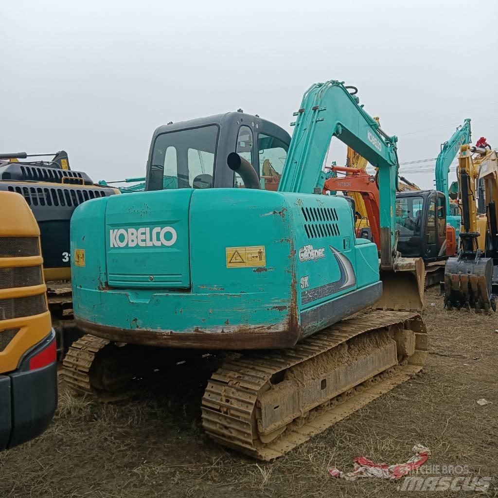 Kobelco SK75-8 中型挖掘机
