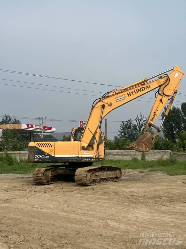 Hyundai R220-9S 履带挖掘机