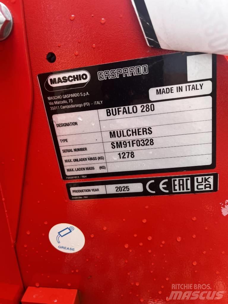 Maschio Bufalo 280 牧场割草机和切顶器
