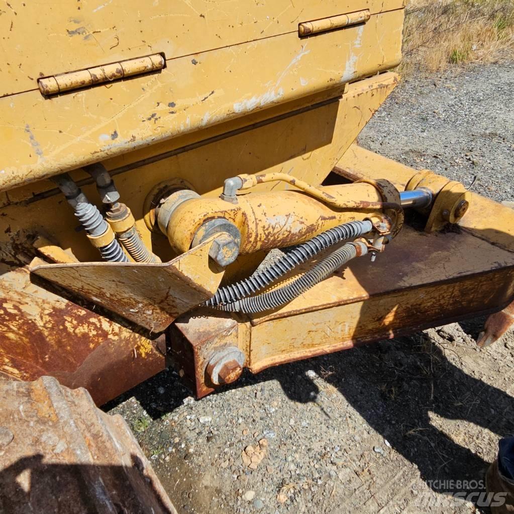 CAT 953C 履带式装载机