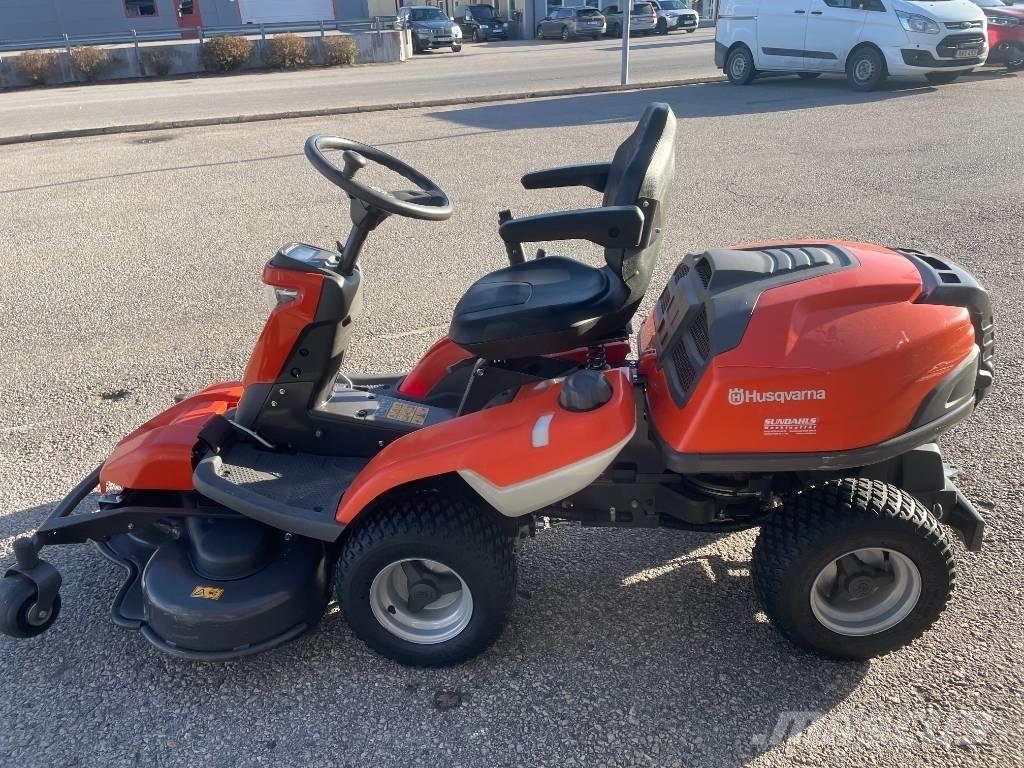 Husqvarna R320X AWD 骑乘式割草机