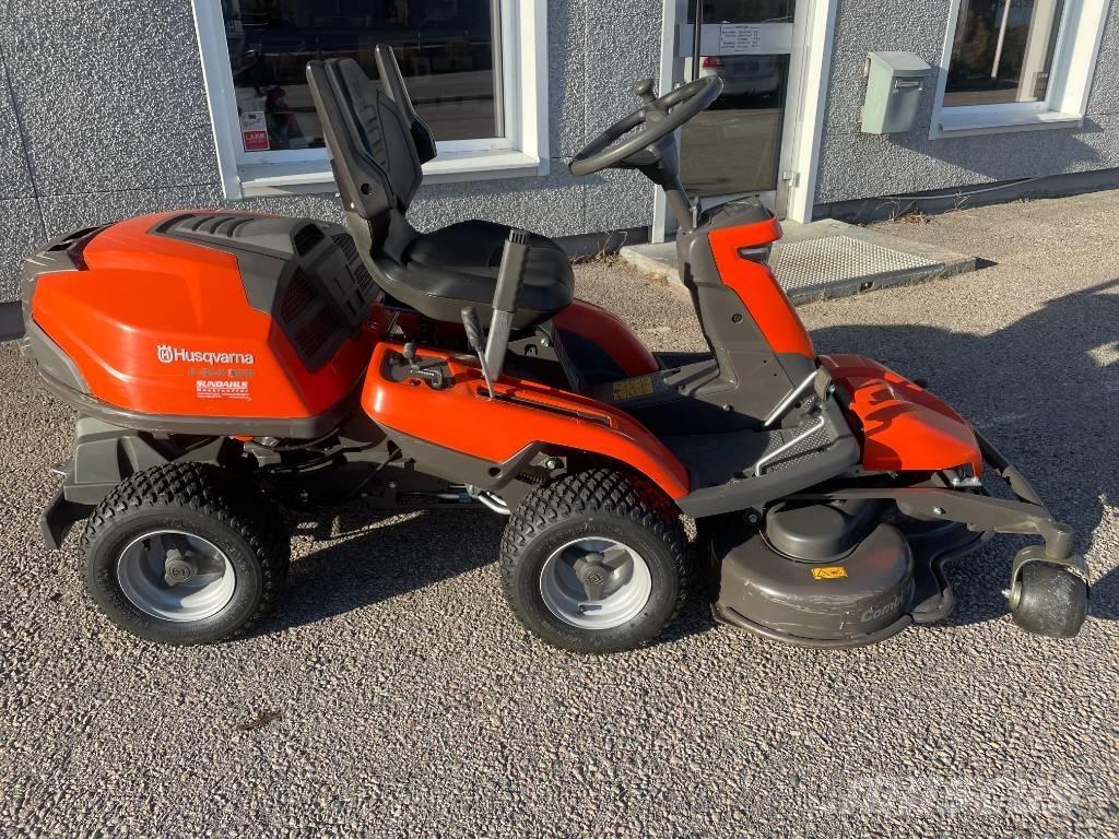 Husqvarna R320X AWD 骑乘式割草机